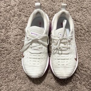Nike Women's White and Pink Sneakers